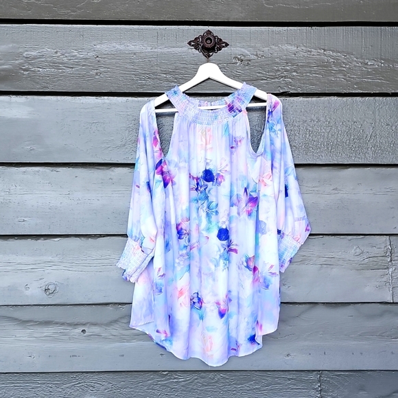 TORRID Top - Picture 6 of 12